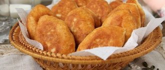 Crispy and juicy, fried meat pies. Dough and filling recipes for quick homemade fried meat pies 