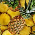 How to peel a pineapple at home