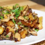 Potatoes with oyster mushrooms fried in a frying pan. How to cook, recipes step by step with photos 