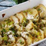 Potatoes in sour cream in the oven. Recipe with chicken, mushrooms, meat, cheese, sour cream in a pot, sleeve, foil, bag 