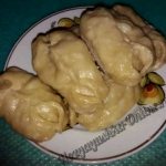manti with chicken in a slow cooker
