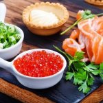 Is it possible to freeze red caviar for storage in the freezer?