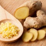 Unpeeled ginger, sliced ​​and grated