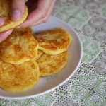 Mashed potato pancakes - a simple and delicious option
