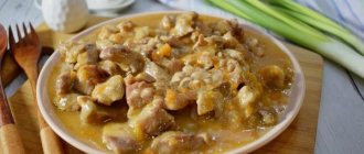 Pork gravy. Recipes in a frying pan with and without tomato paste 