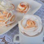 Step-by-step recipe for making Wet Meringue cream with photos