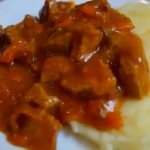 Recipe for beef goulash with gravy like in kindergarten
