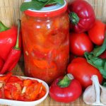 Sweet pepper and tomato salad for the winter