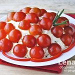 Salad “Little Red Riding Hood” with tomatoes and chicken