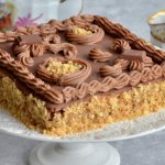 Leningradsky cake. Recipe with photo according to GOST from cookies, dough with cream, condensed milk, nuts from Palych, Seleznev, Khlebnikova 